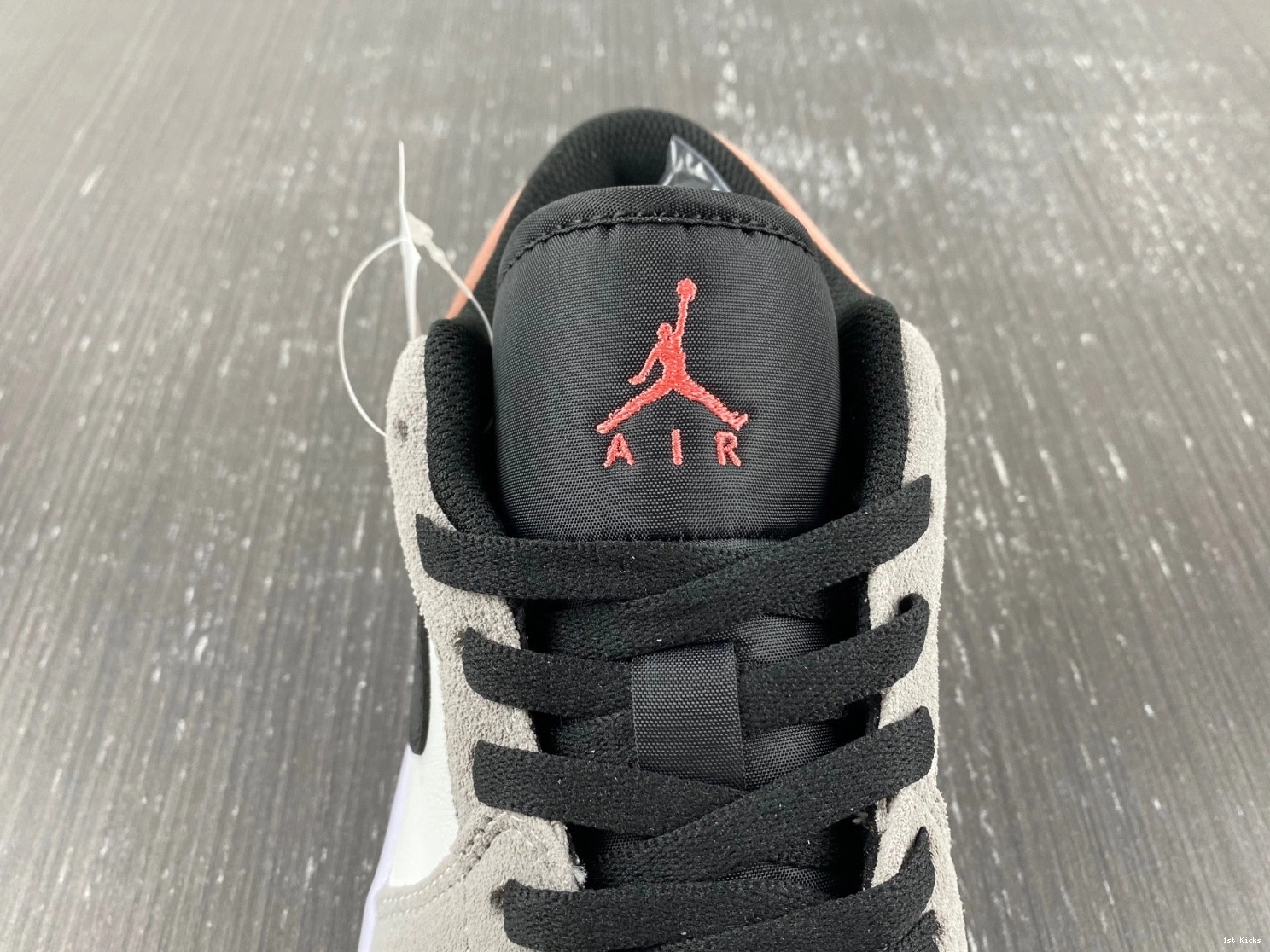 Jordan 1 Low Air DX4334-008 Club